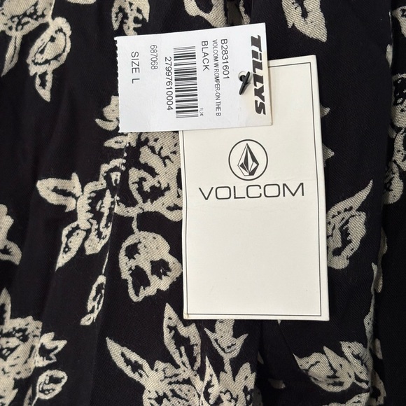 NEW Volcom “On The Brink” Floral Romper Jumpsuit Size L - Picture 6 of 10
